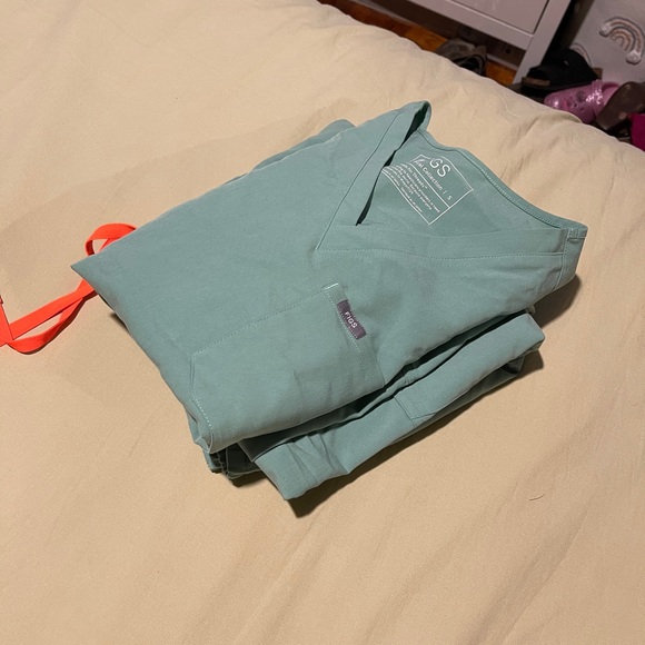 Figs Jade green Scrub set - Picture 6 of 7